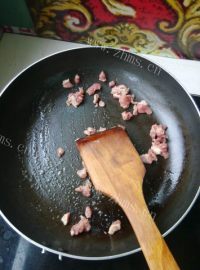 美味黑椒鸡腿蘑菇披萨做法图解8)