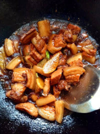 家常菜红烧五花肉