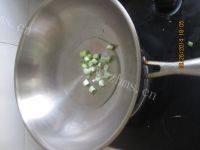 自制芸豆炒肉做法图解7)