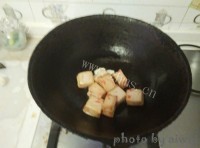 美味的孜然鱼豆腐做法图解5)