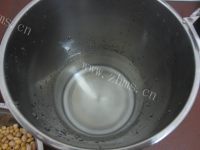 美味的红枣花生豆浆做法图解4)