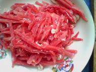 家常菜香菜炒肉丝做法图解3)