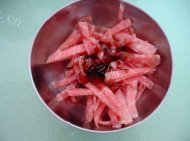 家常菜肉丝炒豆芽做法图解3)