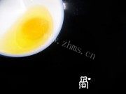 美味的原味煎蛋做法图解2)
