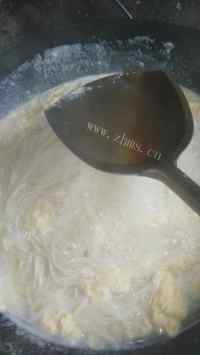 面食类金针菇木耳鸡蛋面做法图解8)