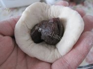 奶香豆沙包做法图解9)