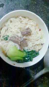开胃的家常牛肉面