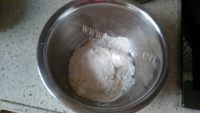 美味的番茄鸡蛋疙瘩汤做法图解1)