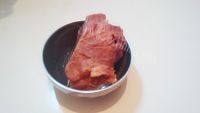 自制卤牛肉做法图解5)