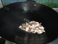 珍馐美味的青椒炒肉做法图解4)