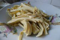 家常菜西芹炒豆皮做法图解1)