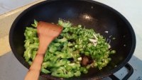 家常的香辣豆豉鱼苦瓜做法图解7)