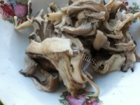 家常菜白菜炒平菇做法图解6)