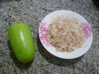 家常菜虾皮炒西葫芦做法图解1)