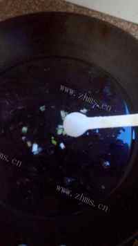 美味的紫菜蛋汤做法图解2)