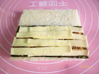 美味乳酪肉松卷做法图解8)