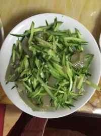 家常菜黄瓜拌凉粉
