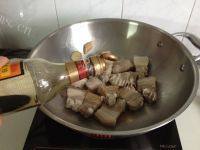 色味俱全的五花肉卤蛋做法图解4)