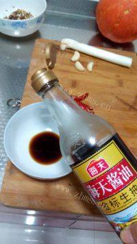 口感好的辣子鸡翅做法图解7)