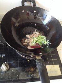 鲜美可口的酸辣土豆丝做法图解8)