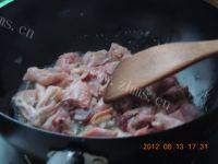 简易冻豆腐炖鸡做法图解6)