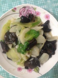 家常菜山药炒木耳