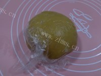 自制五仁月饼做法图解11)