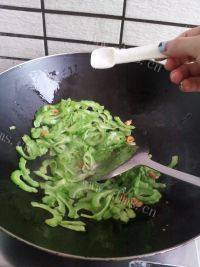家常菜苦瓜炒蛋