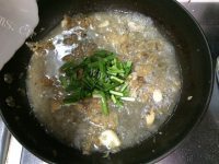 美味的冬菜焖石斑鱼做法图解11)