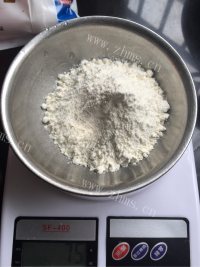 美味营养的纸杯蛋糕做法图解4)
