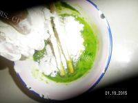 自制菠菜鸡蛋饼做法图解2)