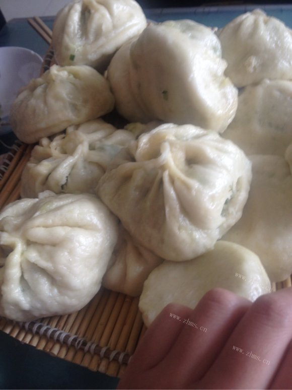 咸甜适中的茴香包子