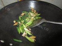 家常菜回锅豆腐做法图解6)