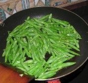 豆角煎蛋做法图解3)