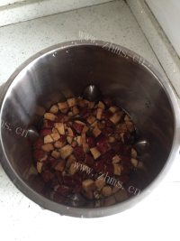 美味核桃红枣营养米糊做法图解3)