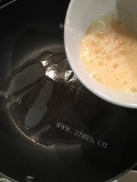 胡萝卜炒鸡蛋做法图解5)