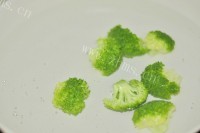 爽滑的鲍鱼扒竹荪蛋做法图解2)