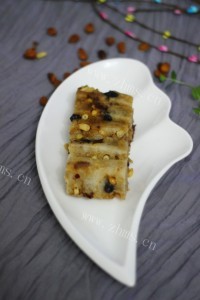 美味的松子红枣糯米糕做法图解8)