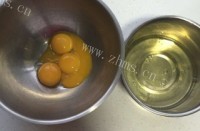 油而不腻的戚风蛋糕做法图解1)