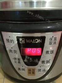 甜而不腻的莲子雪耳炖冰糖做法图解3)
