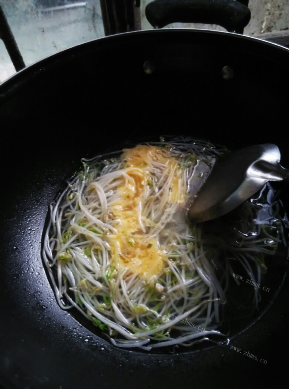 回味无穷的豆芽汤
