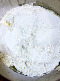 美味的原味鸡蛋仔做法图解3)