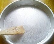 自制酸辣爽口凉皮做法图解4)