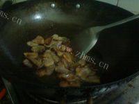 家常菜芹菜炒腊肉做法图解3)