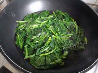 凉拌菠菜粉丝做法图解5)