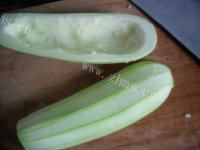 健康美食之西葫芦炒鸡蛋做法图解2)