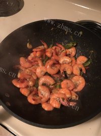 泰式咖喱虾炒饭做法图解2)