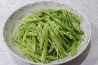 家常菜肉片四季豆做法图解2)