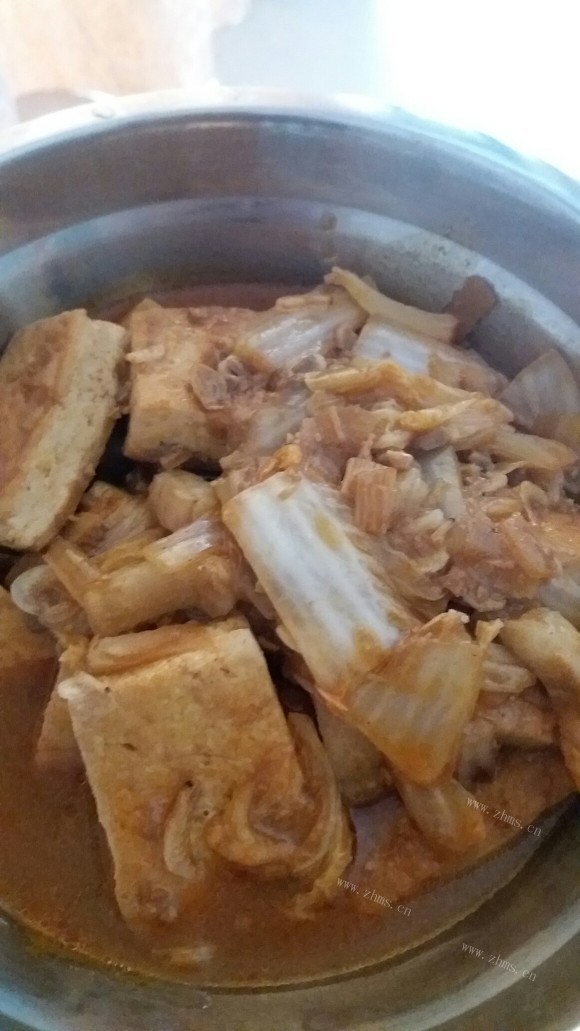 香气浓郁的大酱汤