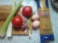 美味的肉酱煎蛋意面做法图解1)